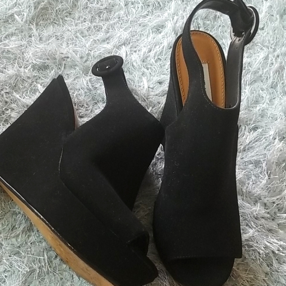 Suede Steve Madden wedges
